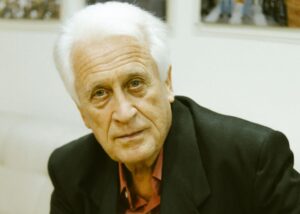 Os servidores não alcançados pela reestruturação