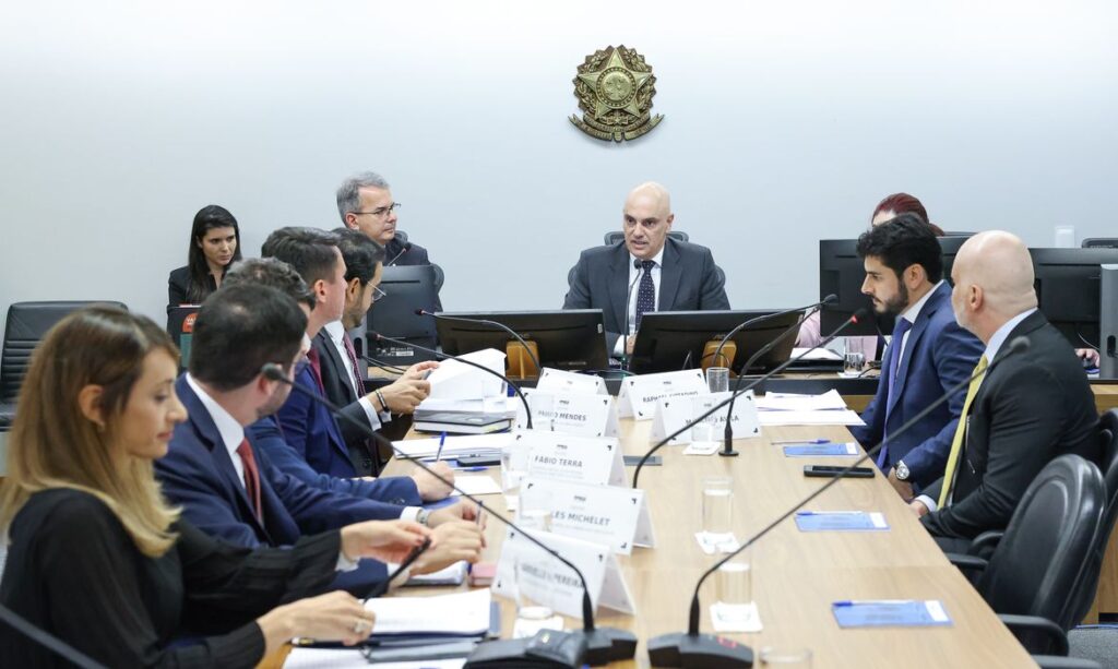 Audiência no STF termina sem acordo sobre IOF