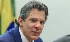 Haddad diz que tarifaço de Trump será desastroso para quem promoveu