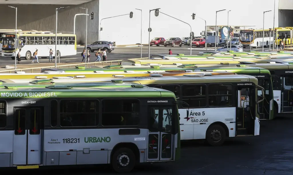 Cidades e BNDES preveem mais do que dobrar redes de transporte público